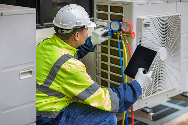 Professional Hvac technician working in Fullerton, NE